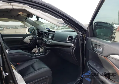 2019 Toyota Highlander Xle from USA, damaged, VIN 5TDKZRFH5KS560208